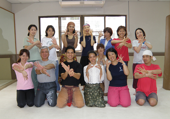 タイの古武術と健康法・タイダンスの体験ツアーを開催